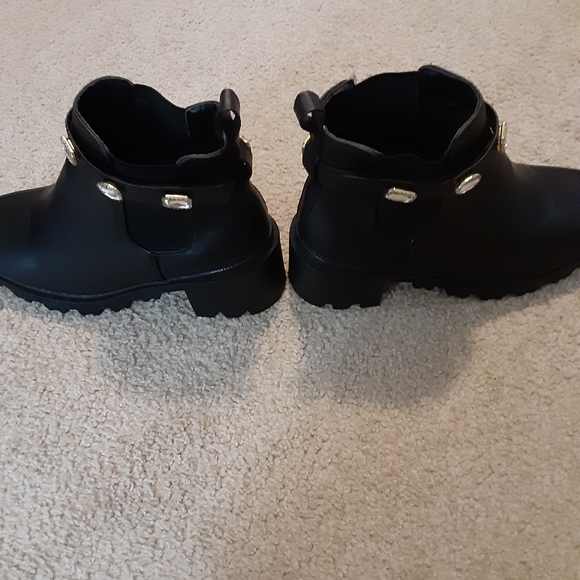 Nicole Miller Boots Size 9 - Picture 7 of 8